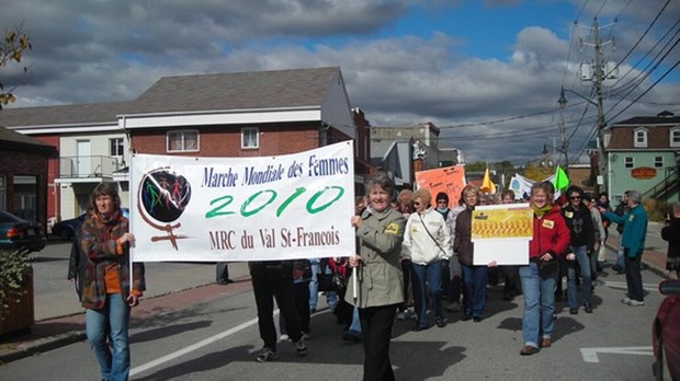 Marche des femmes à Richmond – Près de 120 personnes se mobilisent contre la pauvreté dans la MRC du Val-Saint-François
