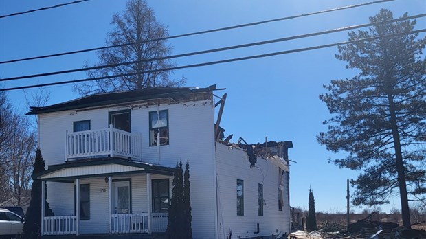 Une résidence détruite par les flammes à Wotton