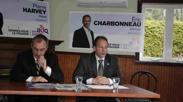 Éric Charbonneau priorise son engagement à l’endroit des familles de Johnson.