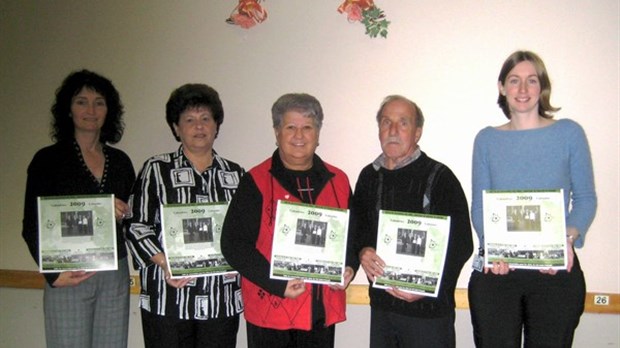 CALENDRIER-BOTTIN 2009 POUR LES PERSONNES AÎNÉES DU VAL ST-FRANÇOIS