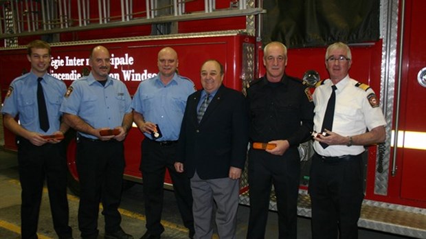 Windsor. La Régie des incendies souligne les années de service de six pompiers