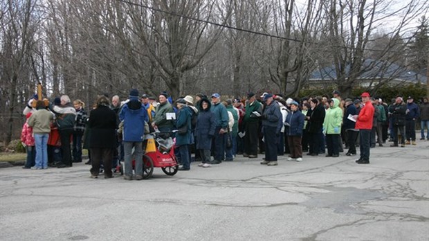 Plusieurs fidèles pour la marche du Pardon de Windsor.