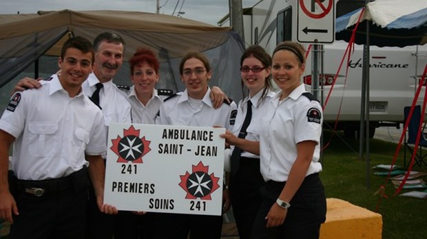 L’Ambulance Saint-Jean sur le site du Festival du Papier de Windsor