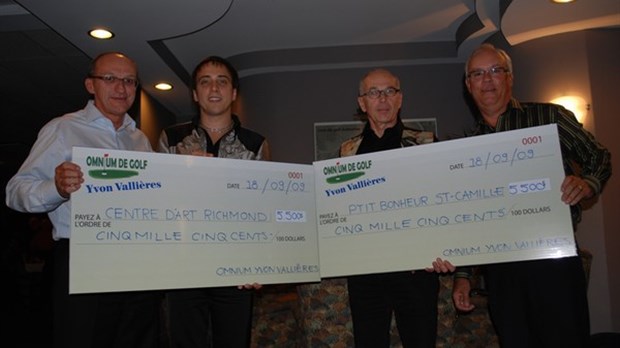 Le tournoi de golf Yvon Vallières remet 5500 $ au Centre d’Art de Richmond