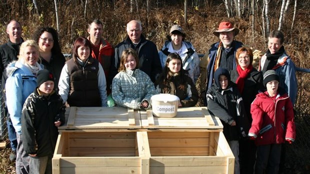 Saint-François. Les élèves de l’Arc-en-Ciel peuvent profiter d’un bac à compost fait sur mesure