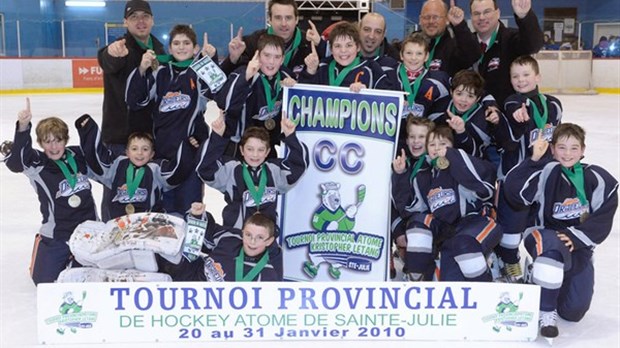 Les Draveurs atome CC du Val St-François, champions à Ste-Julie