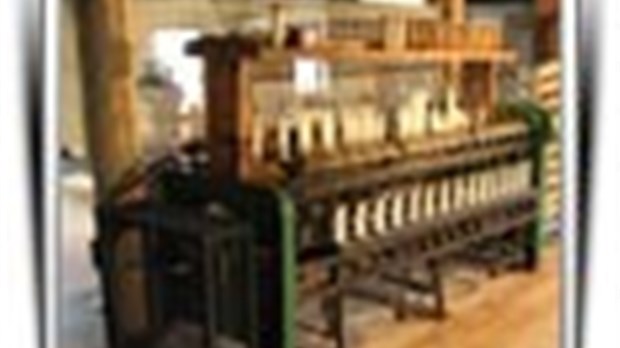 Toutes les machines d’époque du moulin à laine d’Ulverton sont en opération cet été