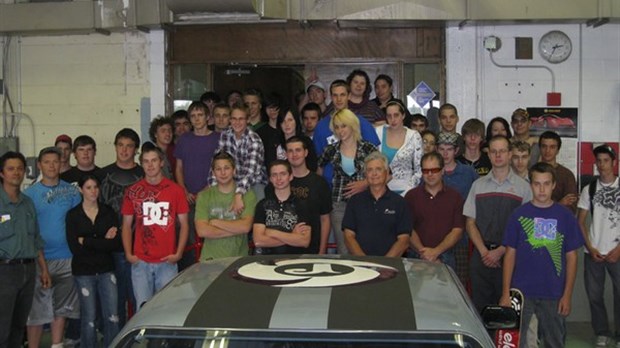 Le  cours de mécanique automobile de l’école secondaire Régionale remercie ses donateurs