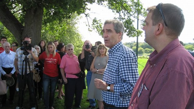 Michael Ignatieff profite de sa tournée pancanadienne pour renouer avec ses racines à Richmond