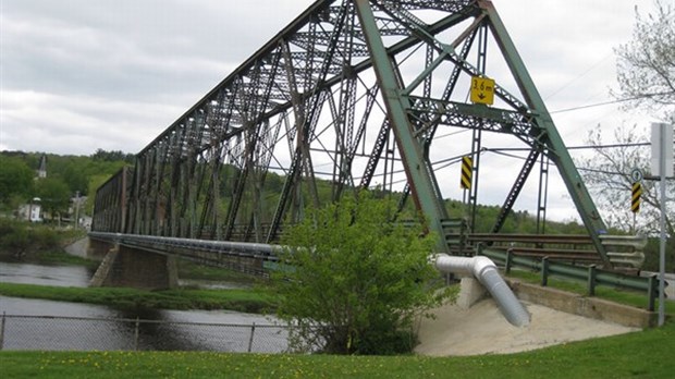 Travaux sur le pont McKenzie à Richmond