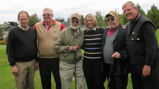 Le tournoi de golf pour la Fondation du Foyer Wales récolte plus de 50 000 $