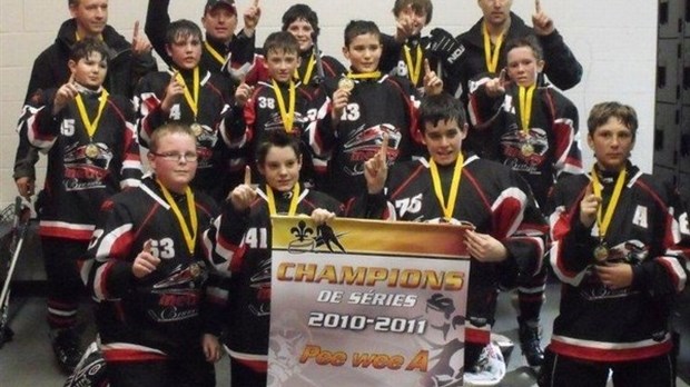 Le Métro Brunelle pee-wee A remporte la finale des séries de la ligue