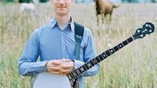 Les gens invités à fêter le printemps à la salle communautaire d’Ulverton avec le joueur de banjo, Jayme Stone