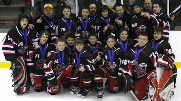 Brillante performance du Métro Brunelle pee-wee CC aux championnats provinciaux