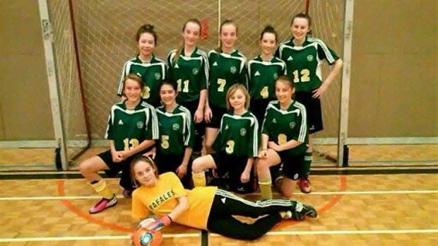 Soccer : La formation féminine des Rafales domine