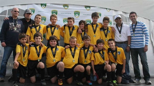 L'équipe de soccer U-12 de Windsor fait bonne figure