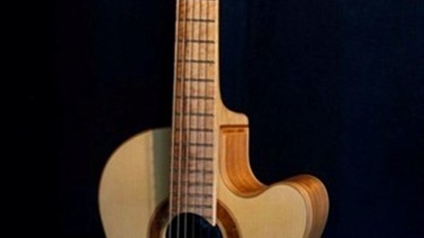 Ian Fournier jouera sur une guitare Saumier à Richmond