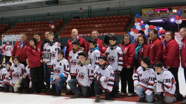 Belle performance du Metro Brunelle pee-wee B au tournoi des Pointeliers-Montréal