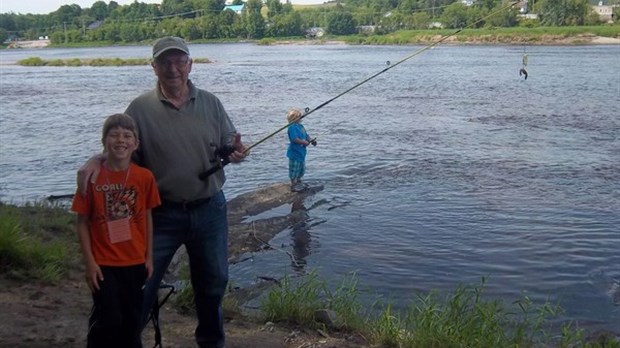 On taquine le poisson lors de la Fête de la Pêche à Saint-Claude