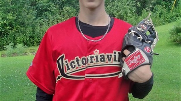 Jake Robinson au Championnat canadien « Petite ligue » de Victoriaville