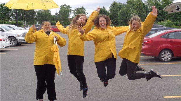 Promutuel Assurance distribue des sourires et des parapluies