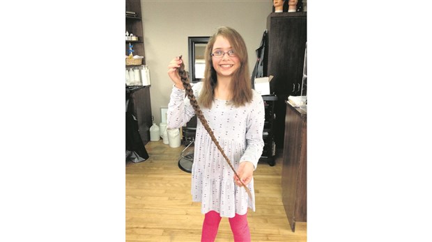 À Asbestos, un don de cheveux