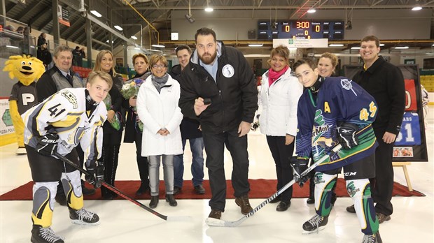 Tournoi Bantam. Une présence appréciée du président d’honneur Danny Groulx