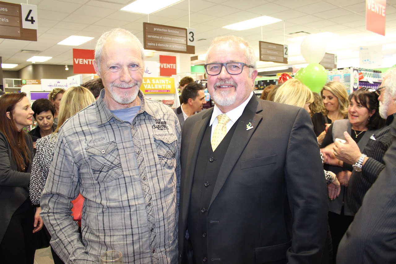 SaintDenisdeBrompton a enfin sa pharmacie au Quartier des Lacs