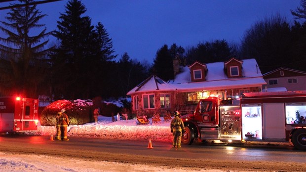 Feu de cheminée à Saint-François-Xavier-de-Brompton