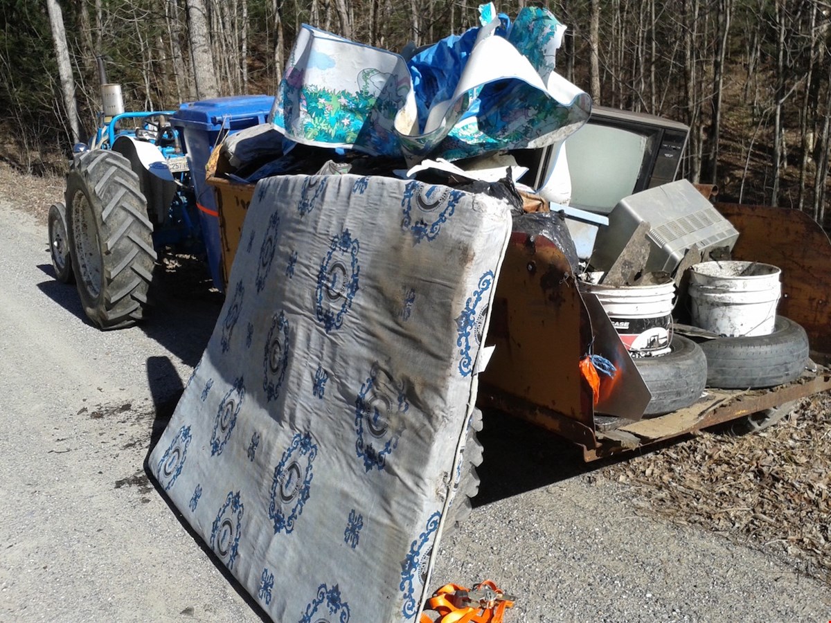 Une corvée de nettoyage réussie à StFrançoisXavierdeBrompton