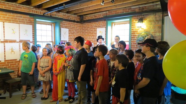 42 jeunes exposent à la Poudrière de Windsor