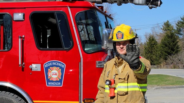 Respectez le signaleur lorsque les véhicules d’urgence sortent de la caserne 