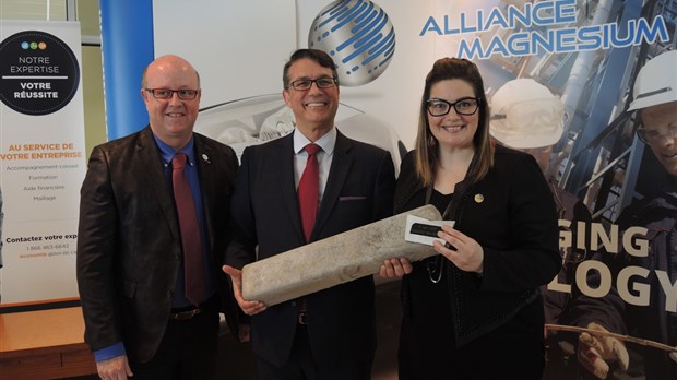 Un premier lingot coulé chez Alliance Magnésium