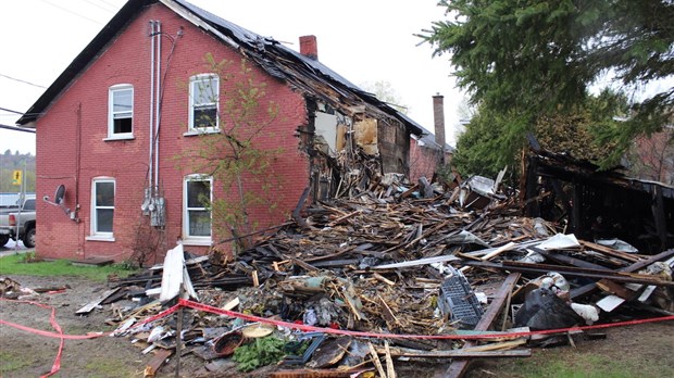 Incendie d’une maison sur la rue Principale à Richmond