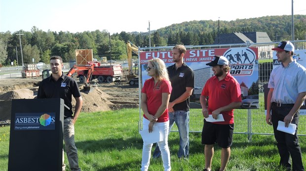 Un nouveau complexe sportif à Asbestos