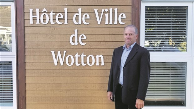 Wotton élit son nouveau Maire