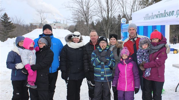 Plaisirs d’hiver à Windsor : une glissoire achalandée!