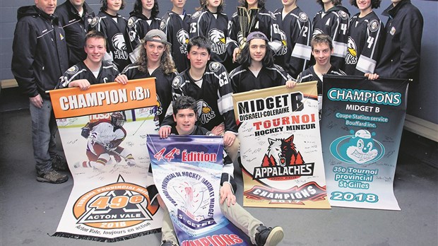 Les Hawks Midget B une équipe gagnante  sur toute la ligne