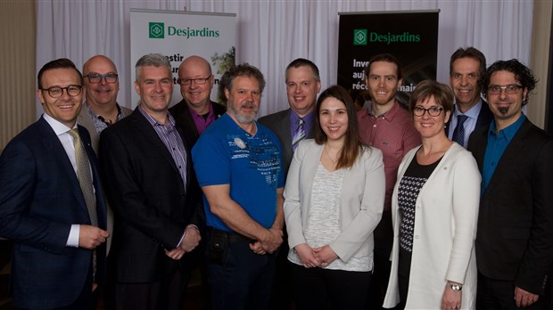 Desjardins investi  pour des projets dans la MRC  des Sources 