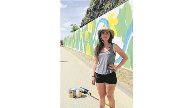 Une murale qui attire l’attention sur la deuxième avenue