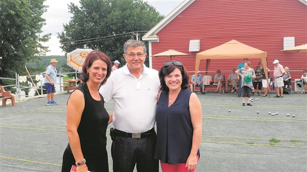 Annie Godbout s’engage à soutenir les familles