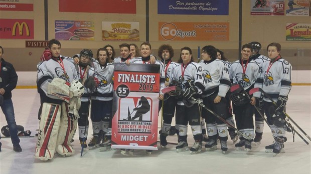 Belle performance des Hawks AWK-1 Midget B