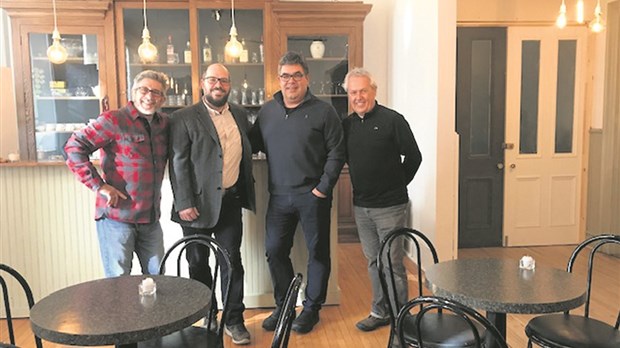 Le Centre d’Art reçoit un don de 17 500 $ de Construction Vergo