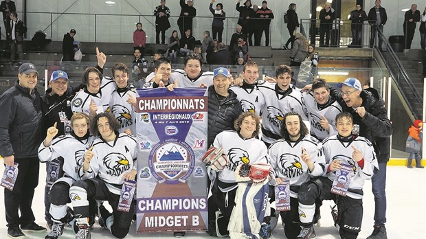 Les Hawks-2 AWK Midget B, sacrés Grands Champions aux interrégionaux
