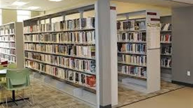 La lecture c'est bon comme le miel à Kingsey Falls