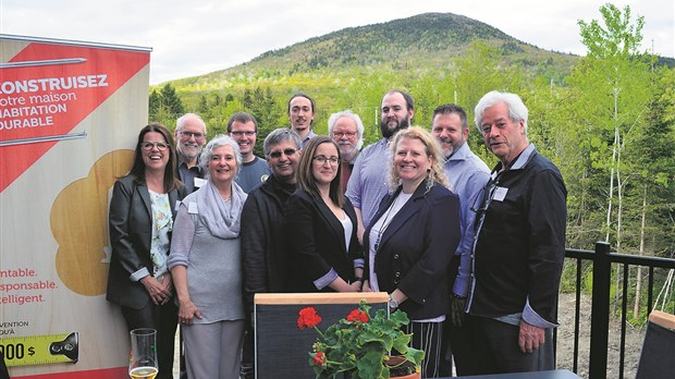 Un bel engouement pour le lancement du projet éco-résidentiel Au Pied du Mont-Ham