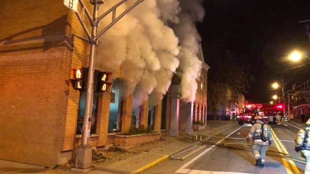 Windsor : Incendie dans l’édifice à logements abritant les nouveaux locaux d’Action Sport Vélo