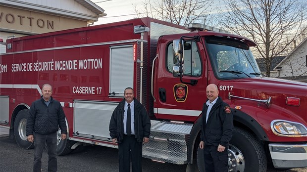 Le service incendie de Wotton se dote d’un tout nouveau camion-citerne