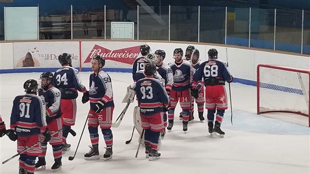 Coaticook renverse la vapeur face au Nordik Blades