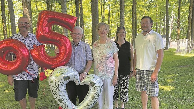 65e anniversaire de mariage pour Lisette et Réginald Couture